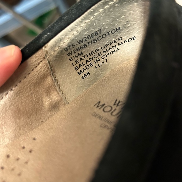 White Mountain Women’s Loafers 6 1/2😍🖤 - Picture 6 of 6